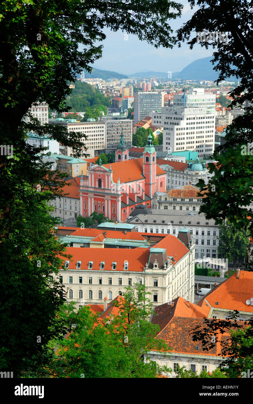 Vista della città dalla Collina del Castello di Lubiana in Slovenia Foto Stock