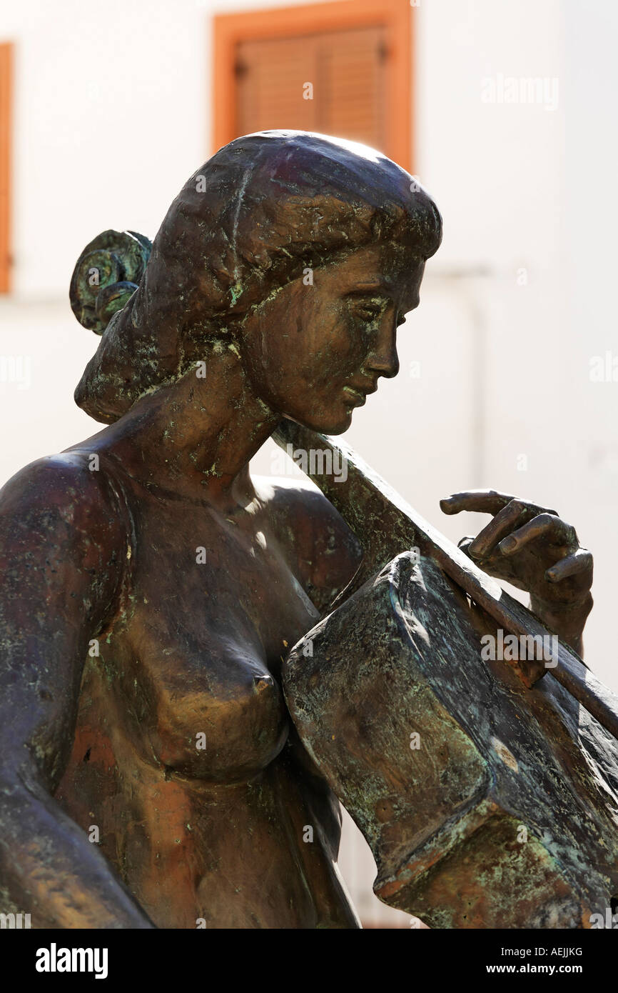 Statua in bronzo Homenaje a la musica da A. L. Benitez, 1998, Agueimes, Aguimes, Gran Canaria, Spagna Foto Stock