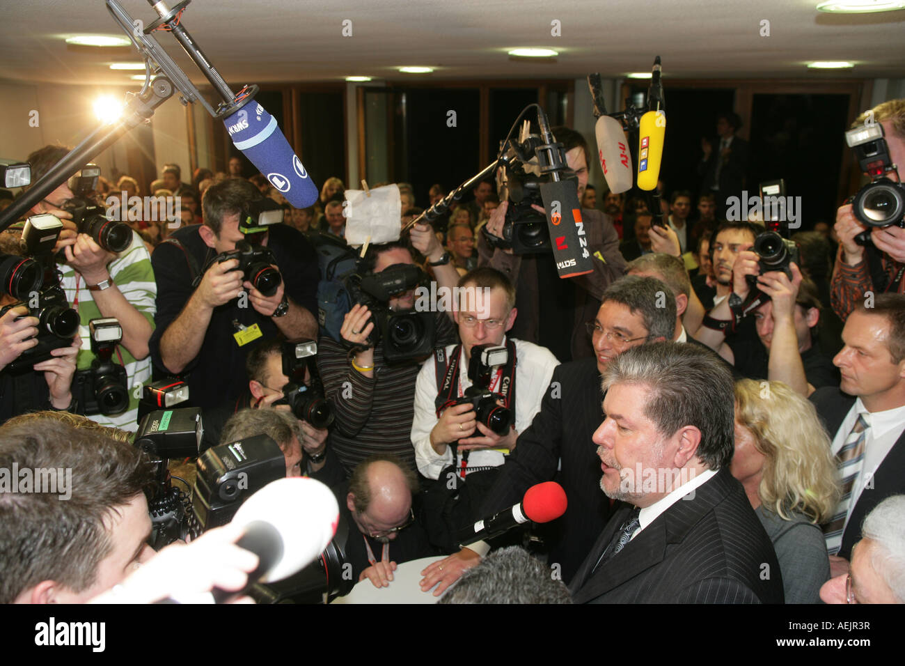 Kurt Beck, Primo ministro della Renania Palatinato, vince le elezioni del Parlamento statale, 26.03.2006, Mainz, Rhineland-Pala Foto Stock