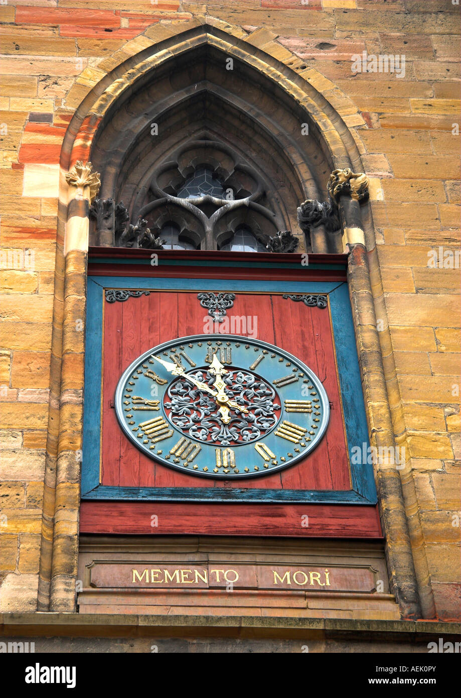 Chiesa-orologio a Colmar Minster, Colmar, Alsazia, Francia Foto Stock