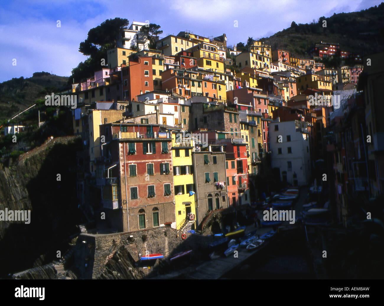 Vista Di Riomaggiore, Cinque Terre, Liguria Italia Foto Stock