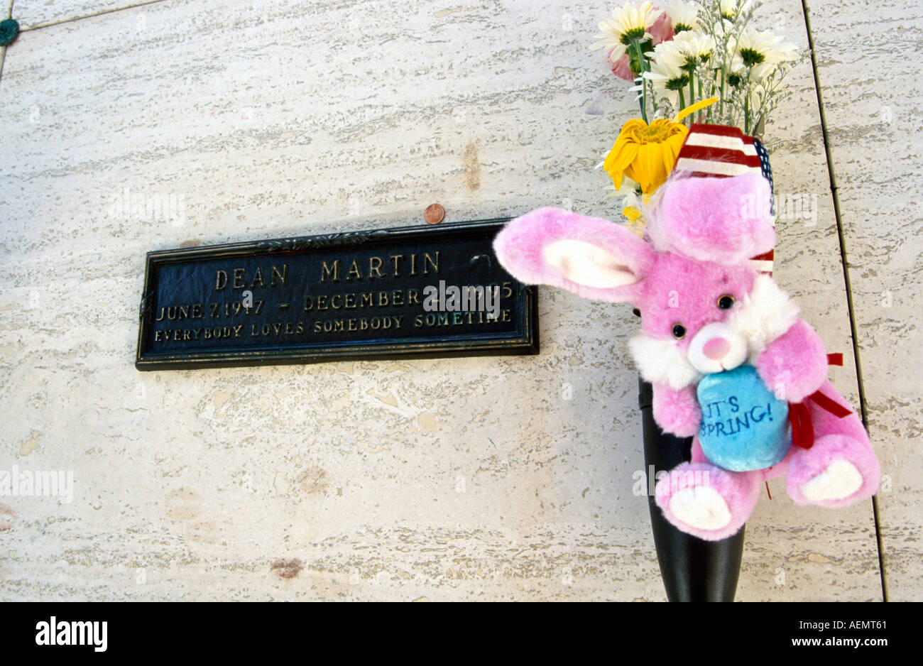 Attore e cantante dean martins Grave Westwood Memorial Cemetery di Los Angeles California USA Foto Stock