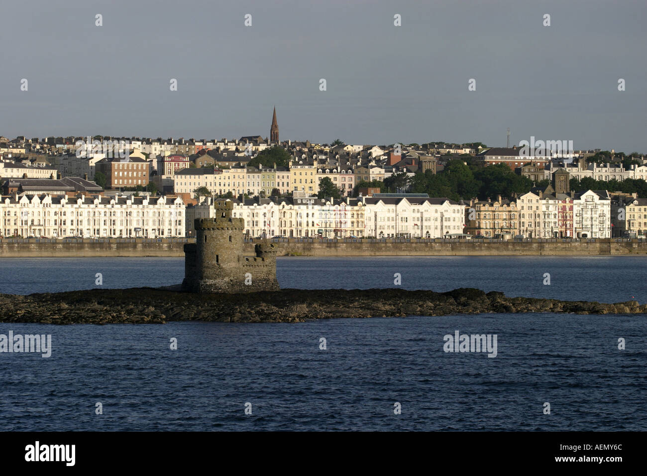 Tower of Refuge conister rocce Douglas Isle of Man IOM sir William hillary disegnato da John Welch Foto Stock