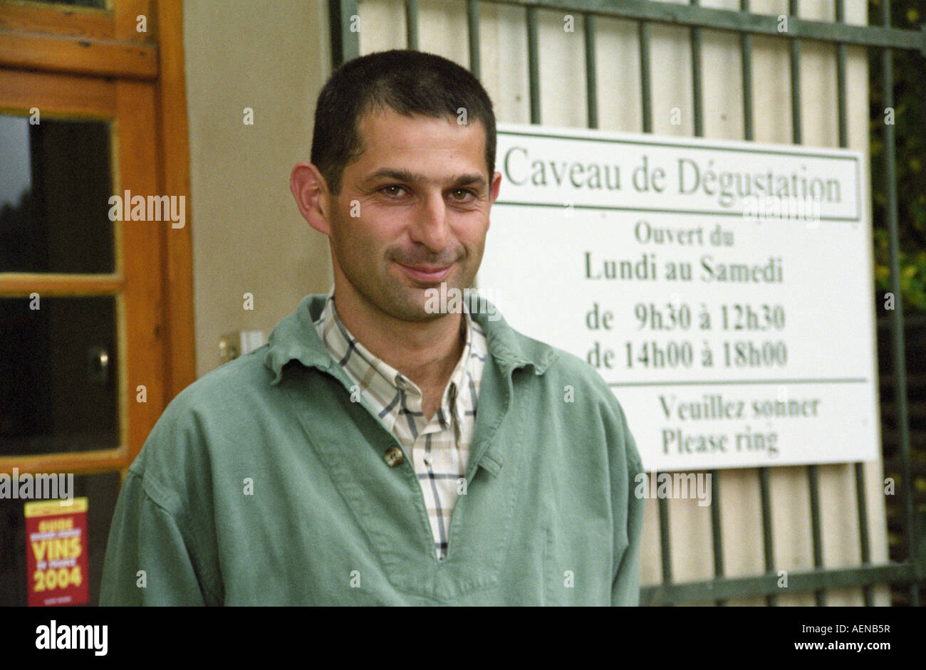 Thomas Montagne, proprietario ed enologo. Chateau de Clapier, Mirabeau, Cotes du Luberon, Rhone, Francia Foto Stock