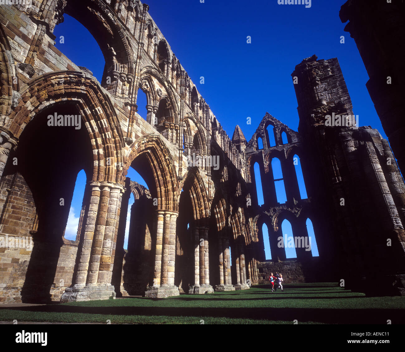 Le rovine di Whitby Abbey fondata in ANNUNCIO 657 in North Yorkshire, Inghilterra Foto Stock