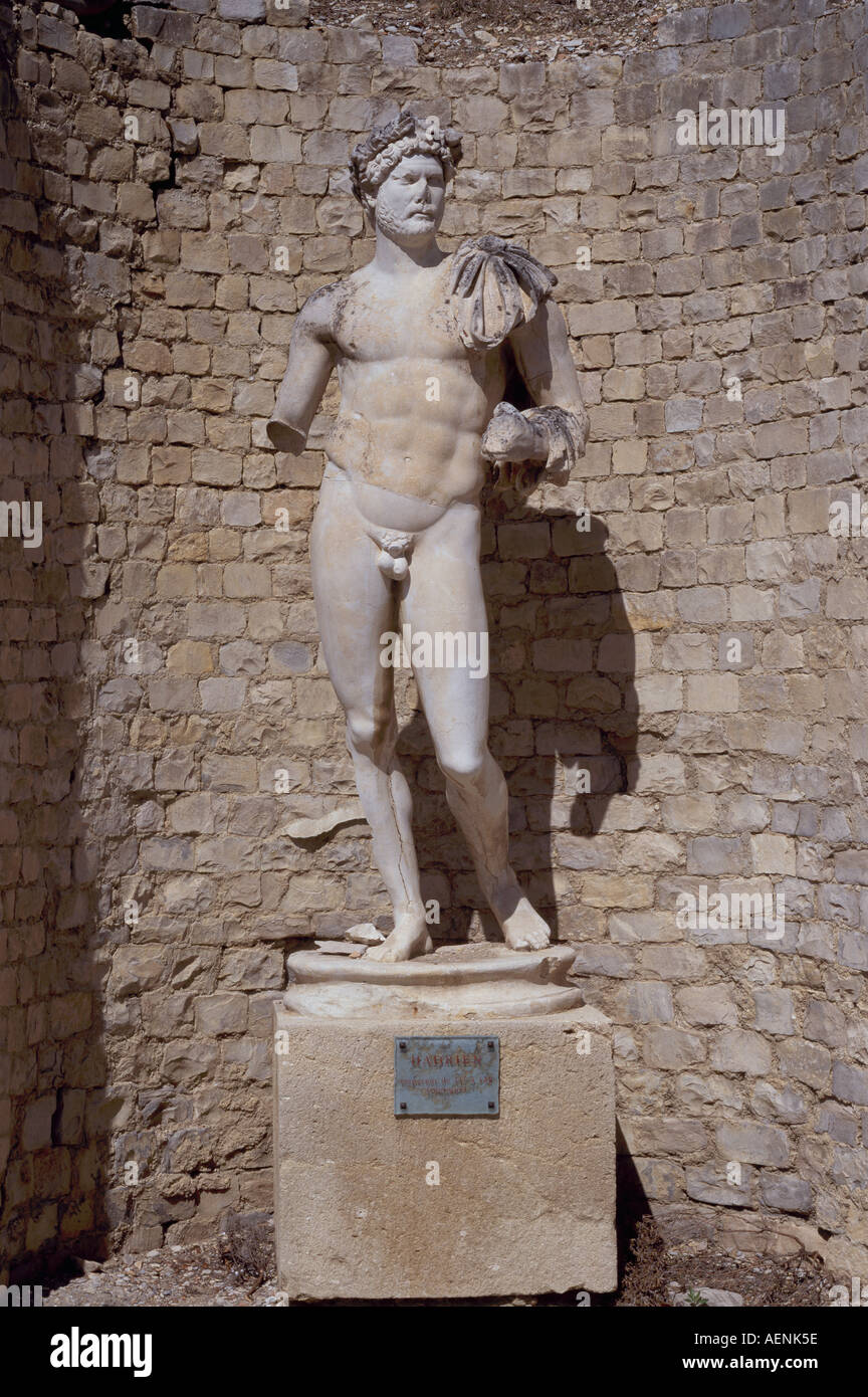 Vaison-la-Romaine, Quartier du Puymin, Römische statua, Kaiser Adriano Foto Stock