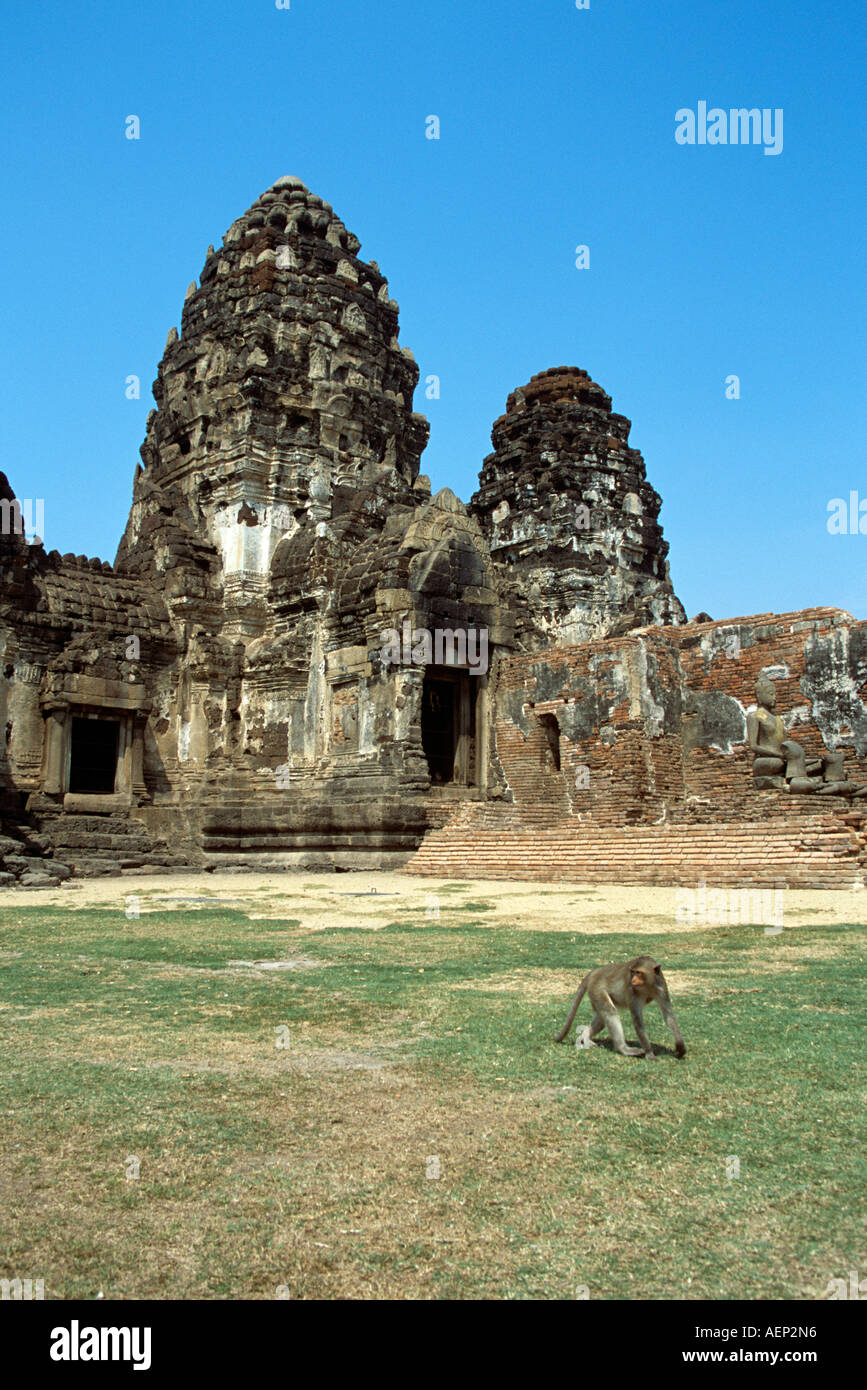 Phra Prang Sam Yot tempio, Lopburi, Thailandia Foto Stock