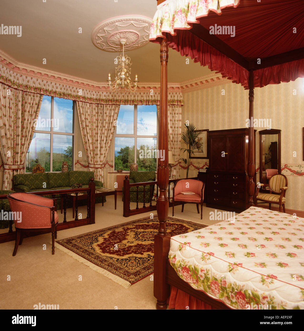 Alloggio lussuoso country house hotel bedroom Foto Stock
