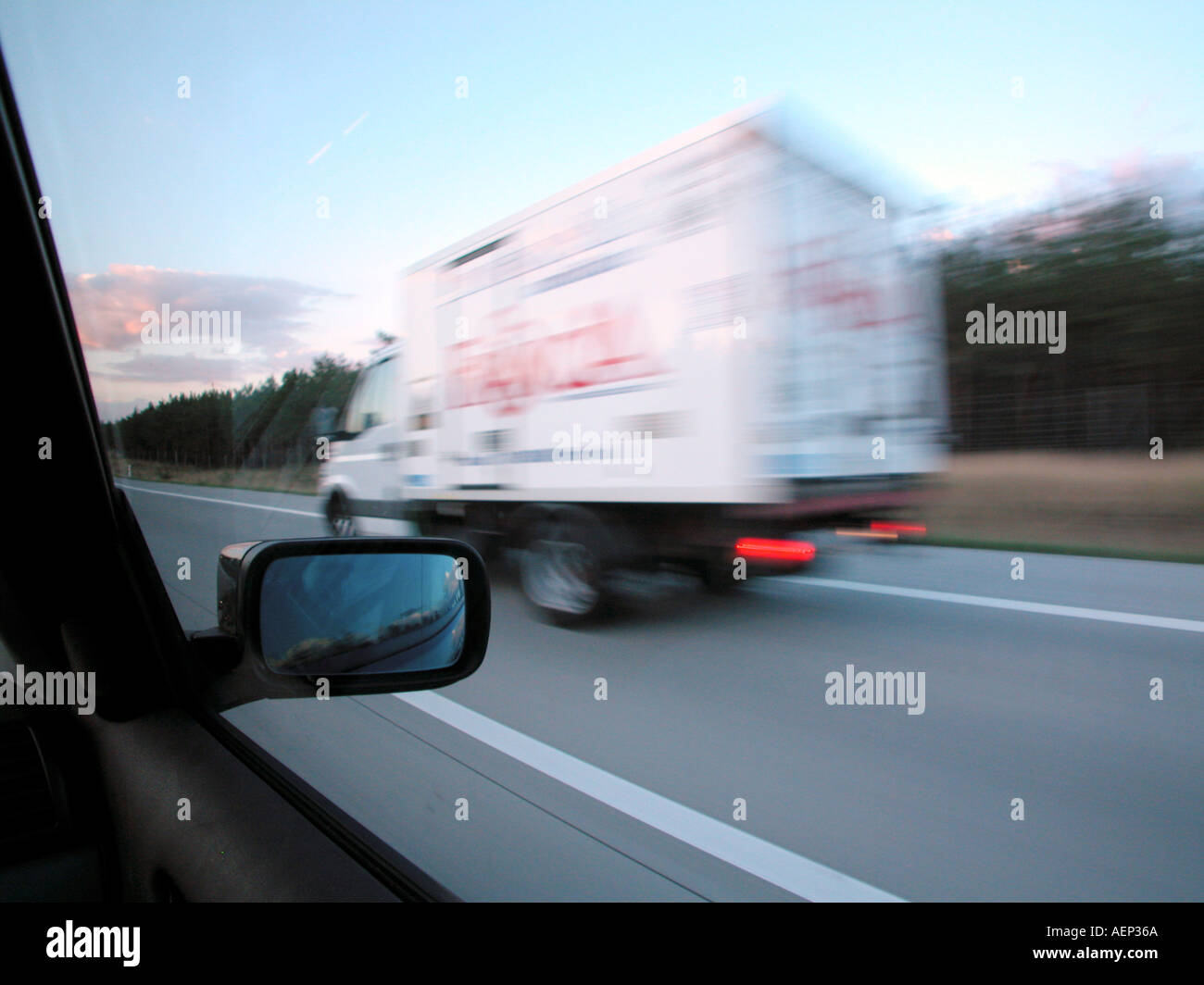 La guida su autostrada Foto Stock