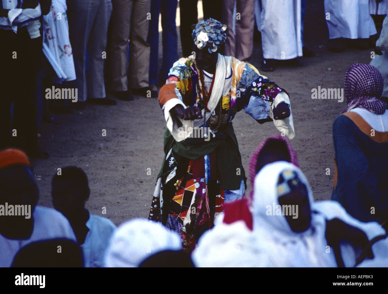 Sudan: una danza sufi riunione ad un cemertary vicino a Omdurman Foto Stock