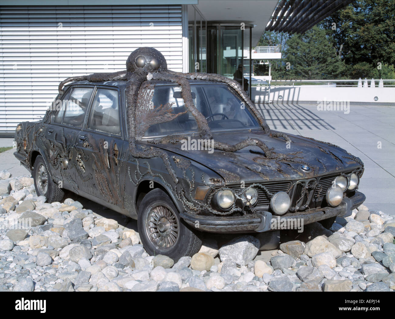 Bernried, Buchheim-Museum, Lothar Günter Buchheims BMW, künstl. dekoriert von Siegfried Ulmer 2001 Foto Stock