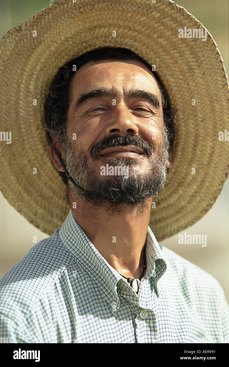 Tetouan marocco maroque africa vecchio uomo marocchino in città Foto Stock