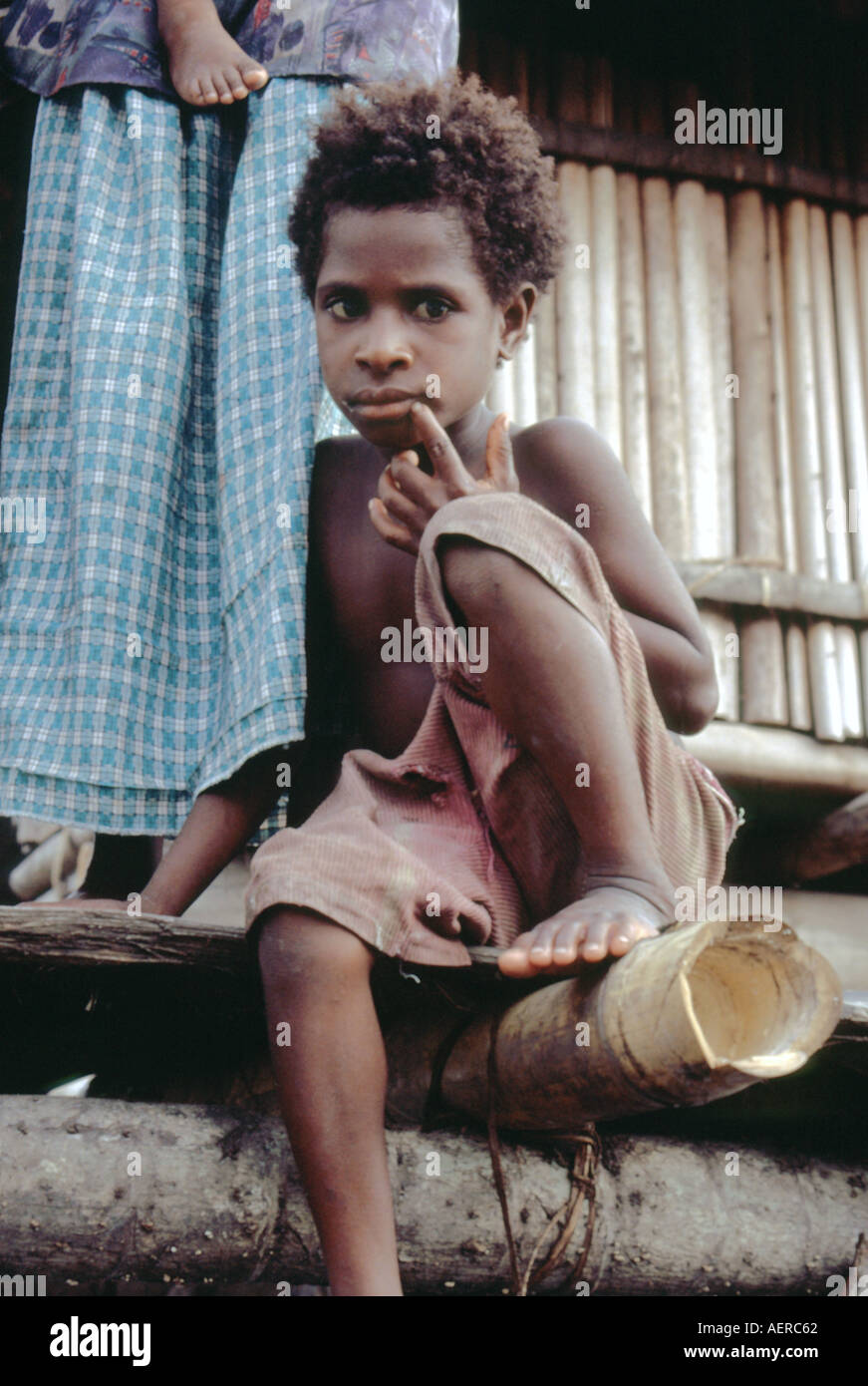 Ragazzo dal fiume Sepik regione di Papua Nuova Guinea Foto Stock