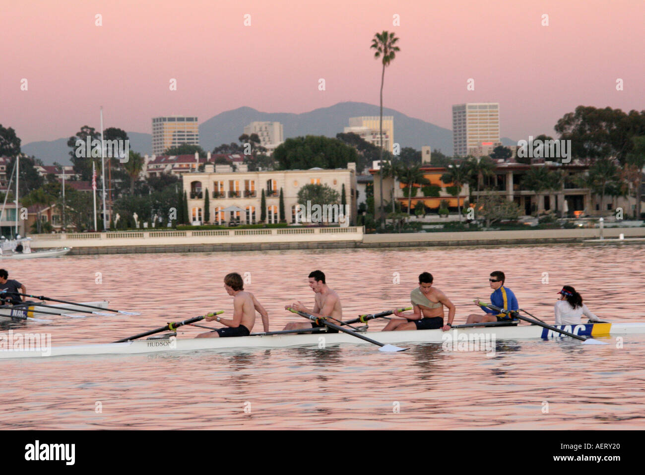 Newport Beach California, Newport Bay Water, scuola superiore, campus, studenti istruzione alunni alunni alunni, squadra di canottaggio, visitatori viaggi tour touri Foto Stock