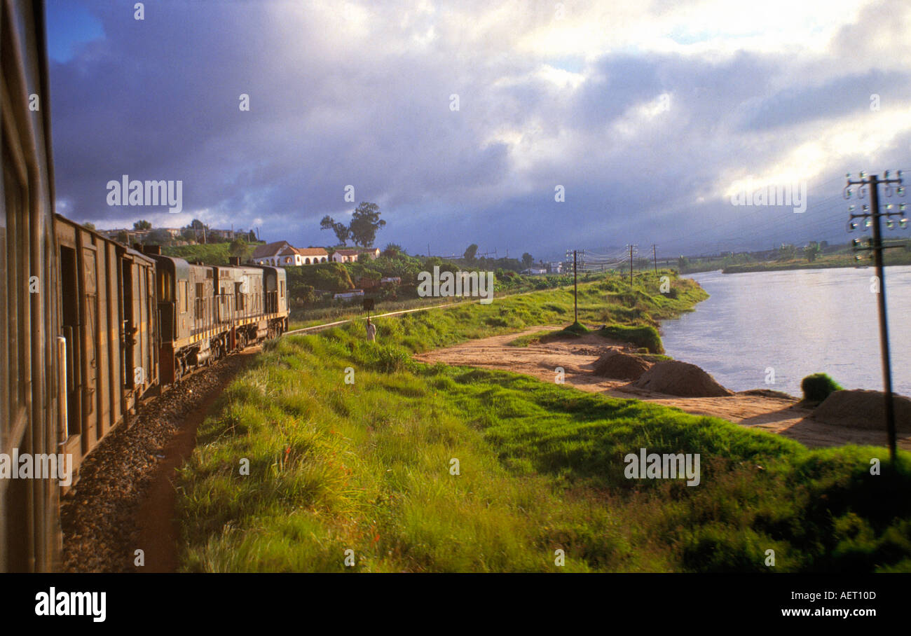 Stazione ferroviaria tra Antananarivo e tamatave madagascar Foto Stock