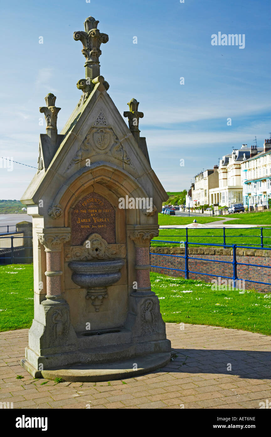 Victorian Fontanella sul lungomare Filey North Yorkshire, Inghilterra Foto Stock