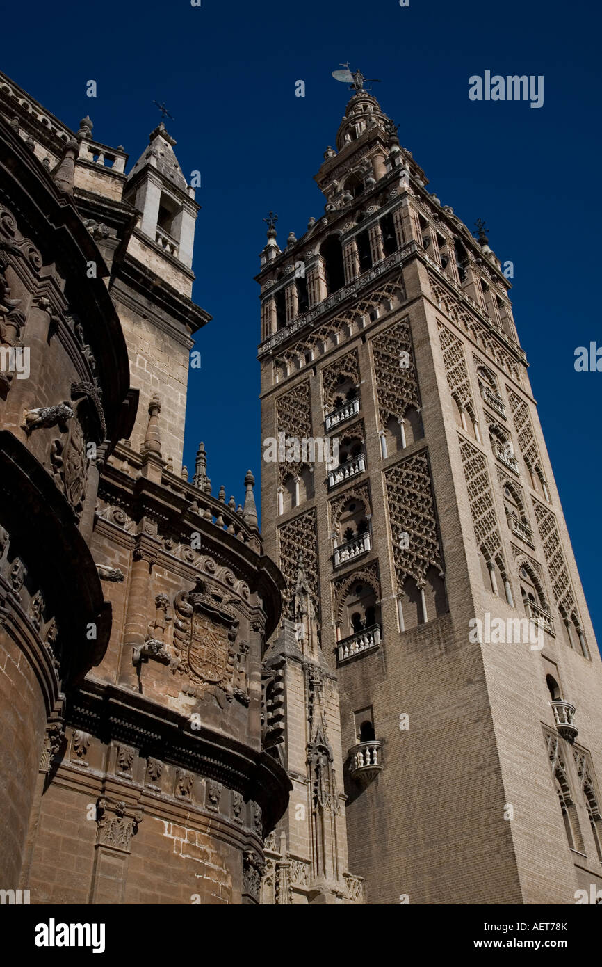 Siviglia Castello Torre Campanaria Foto Stock