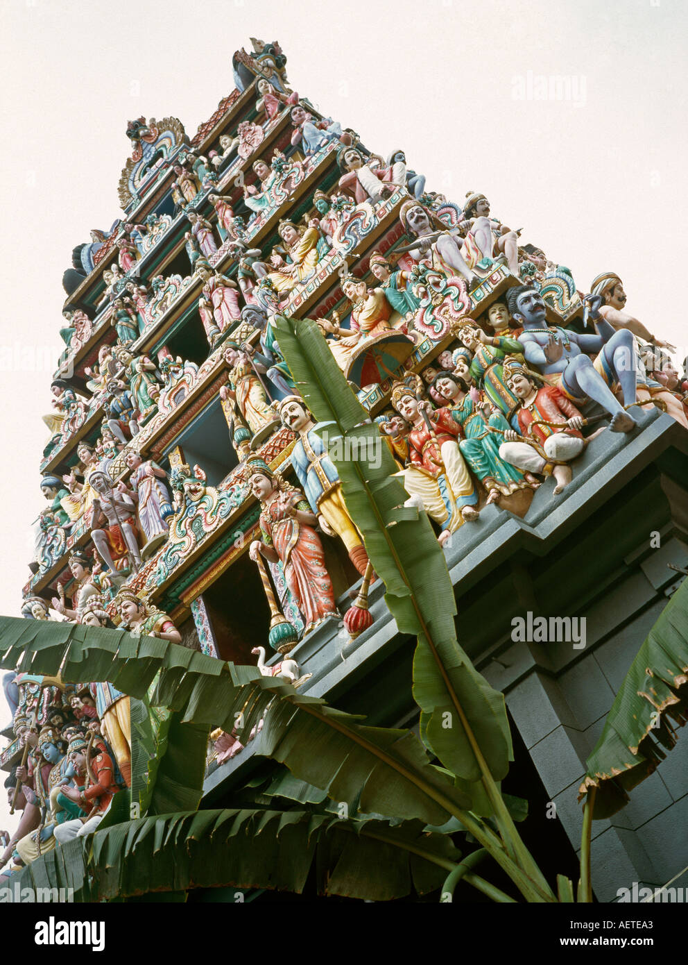 La religione di Singapore Sri Mariamman tempio indù gopuram Foto Stock