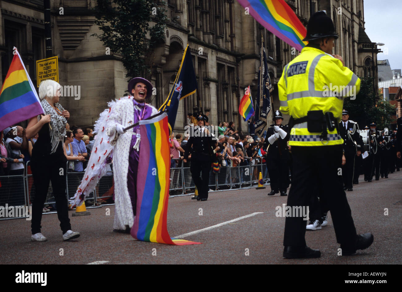 Leader della processione al Gay Pride Manchester Foto Stock