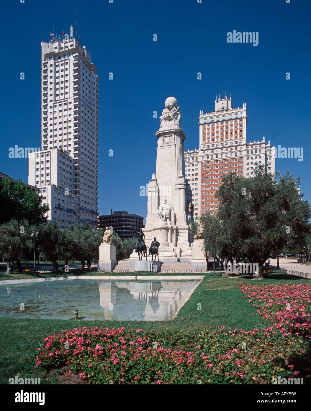 Europa Spagna Madrid Plaza de Espana Don Quichotte e Sancha Pansa cervantes monumento Foto Stock