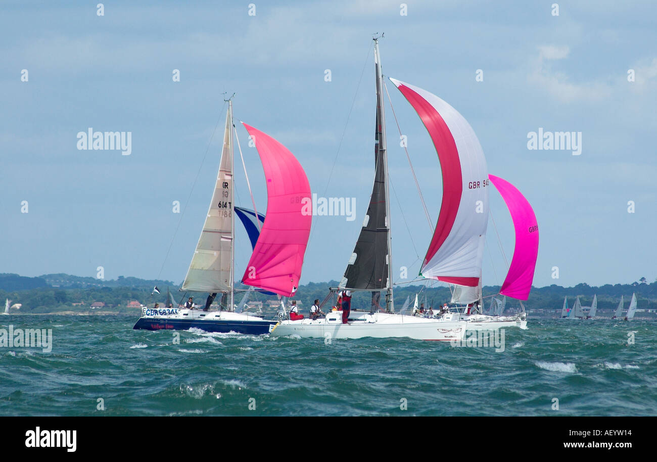 Yachts Racing a Cowes 2005 Foto Stock
