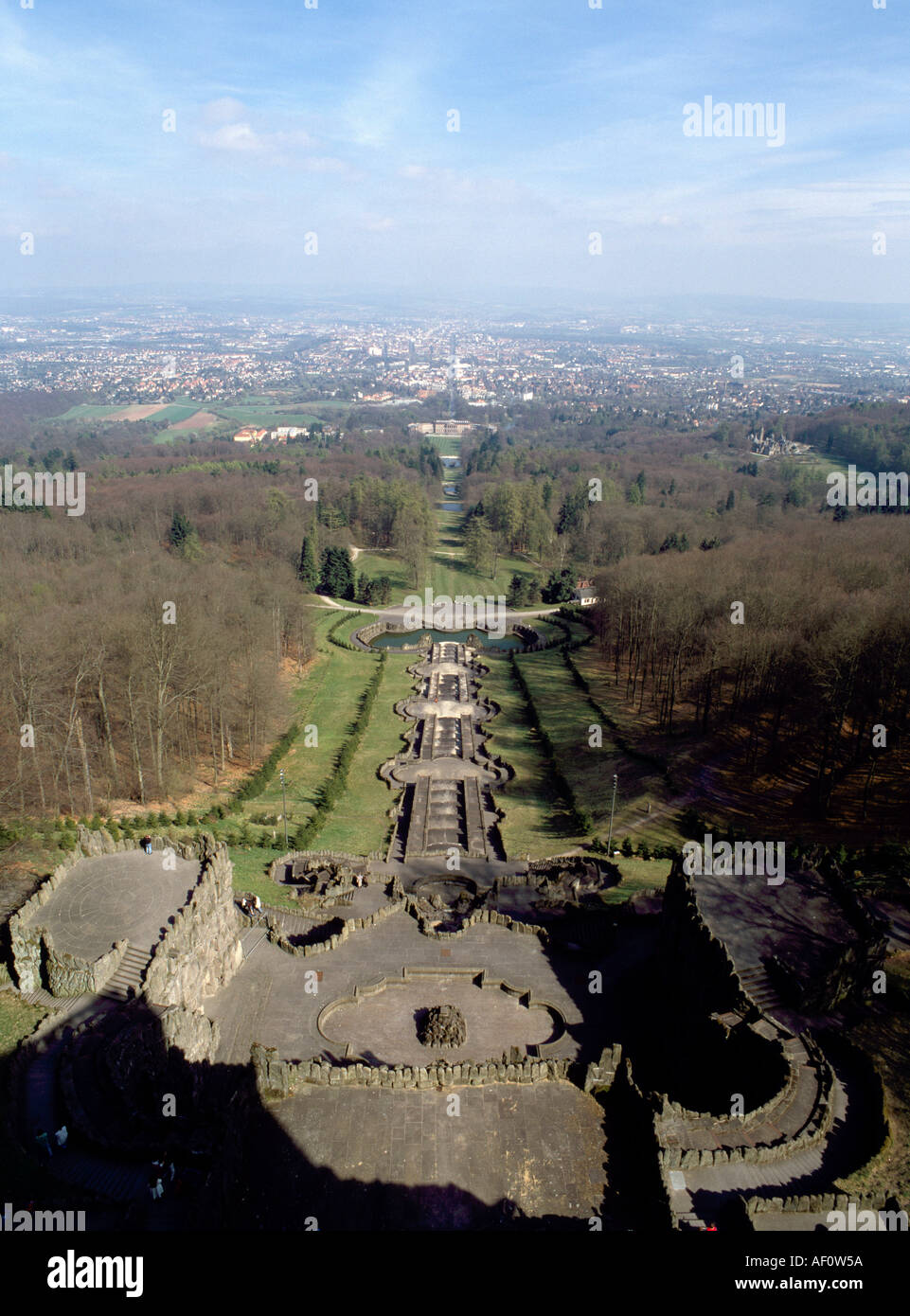 Kassel Wilhelmshöhe, Barockpark, Blick vom Karlsberg auf das Schloss und Stadt Foto Stock