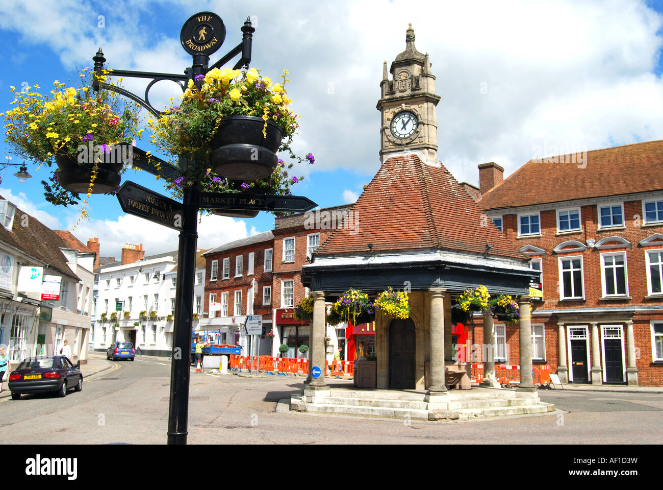 Clock House, Northbrook Street e Broadway, Newbury, Berkshire, Inghilterra, Regno Unito Foto Stock