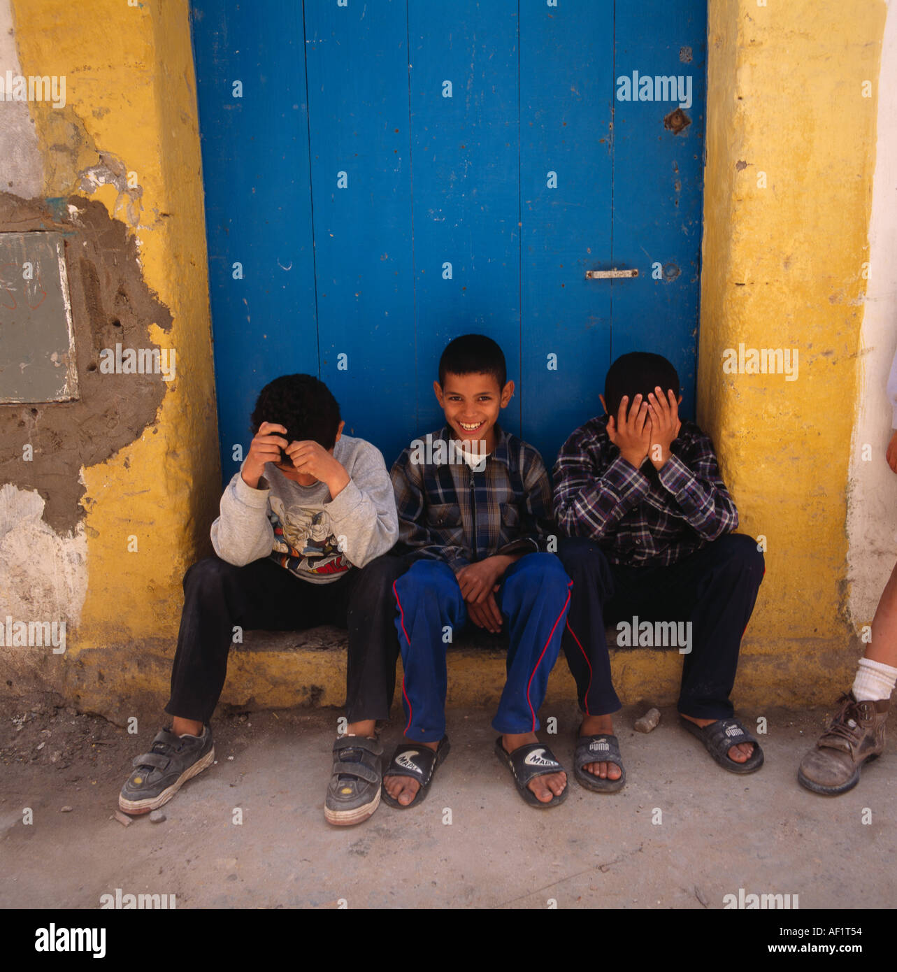 I ragazzi in Marrakech Marocco Africa del Nord Foto Stock