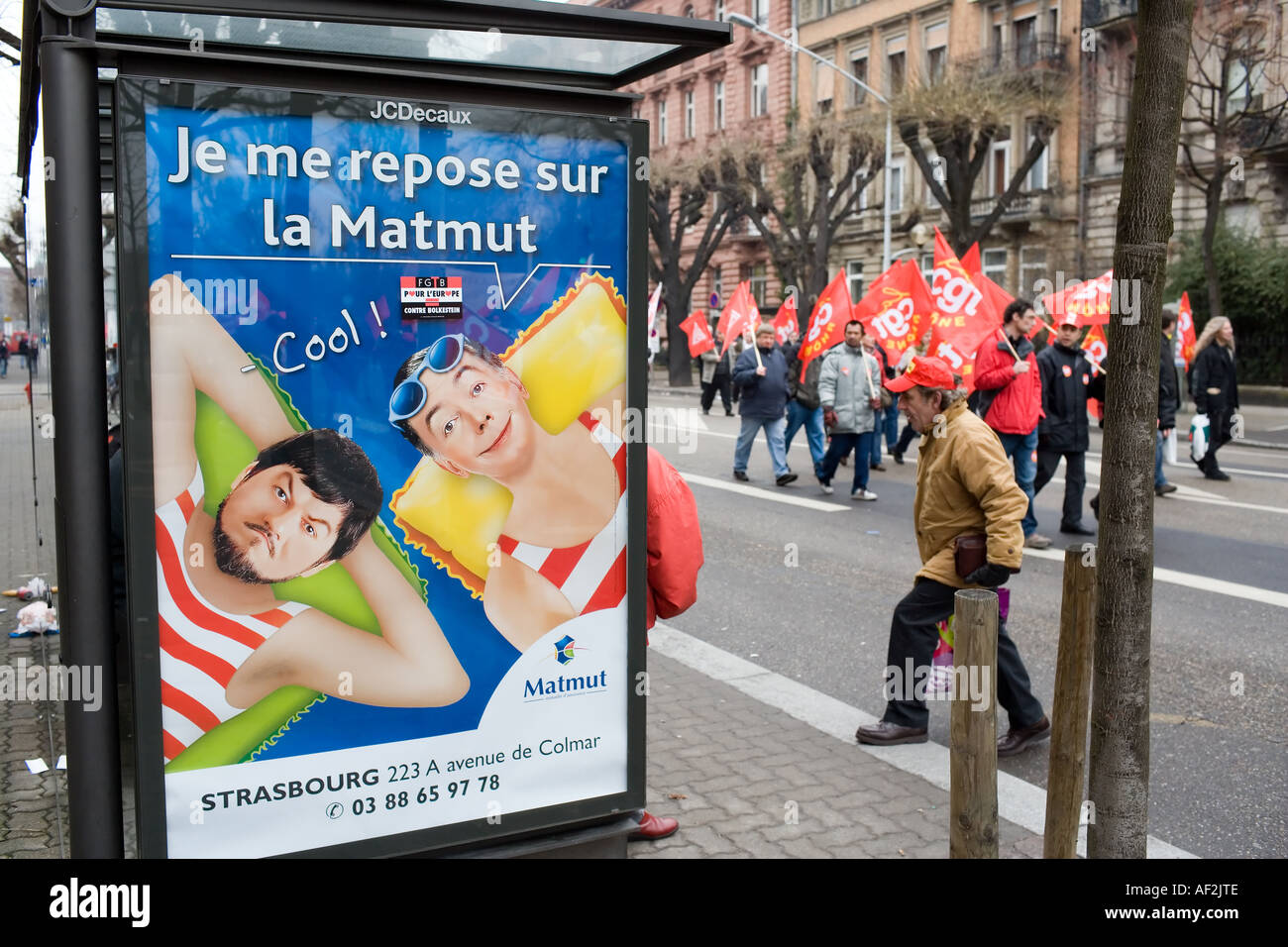 APRILE 14TH 2006 MARCIA DI PROTESTA CONTRO LA LIBERALIZZAZIONE BOLKENSTEIN DELLA DIRETTIVA UE SUI MERCATI DEI SERVIZI STRASBURGO ALSAZIA FRANCIA EUROPA Foto Stock