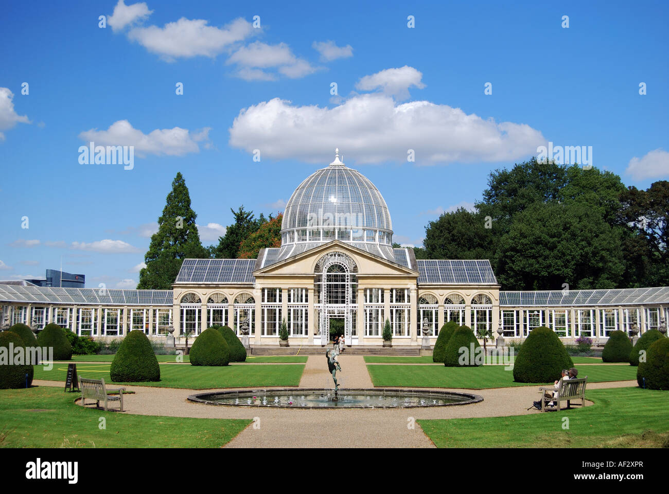 The Great Conservatory and Gardens, Syon House, Brentford, London Borough of Hounslow, Greater London, England, Regno Unito Foto Stock
