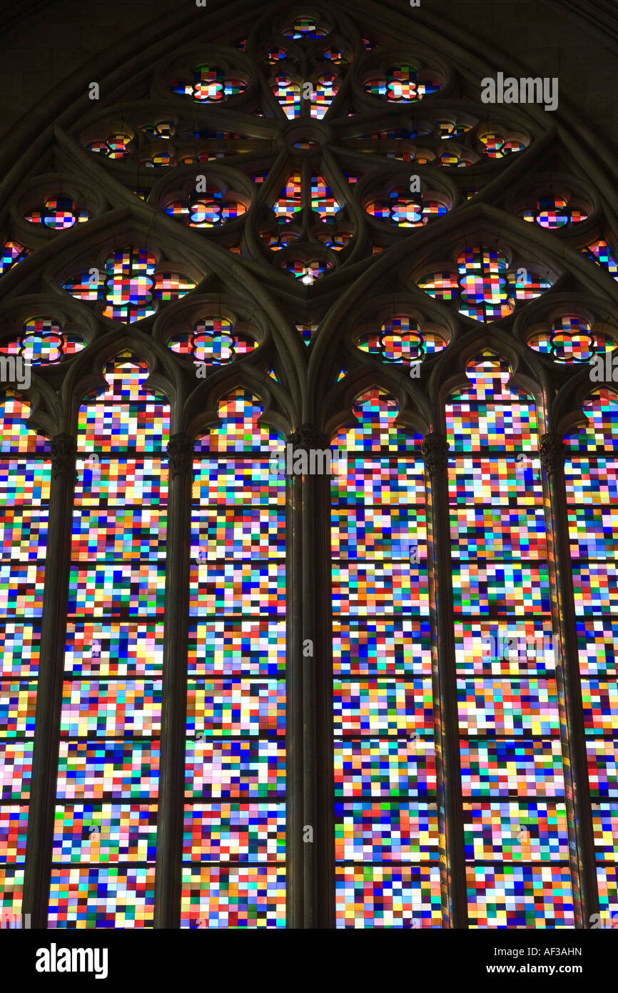Germania, Colonia, nuova finestra nella cattedrale di Colonia che è stato progettato dal famoso artista tedesco Gerhard Richter Foto Stock