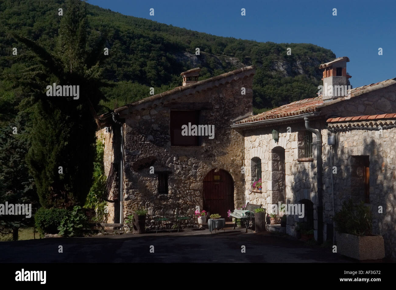 Villaggio Courmes Provence Francia Foto Stock