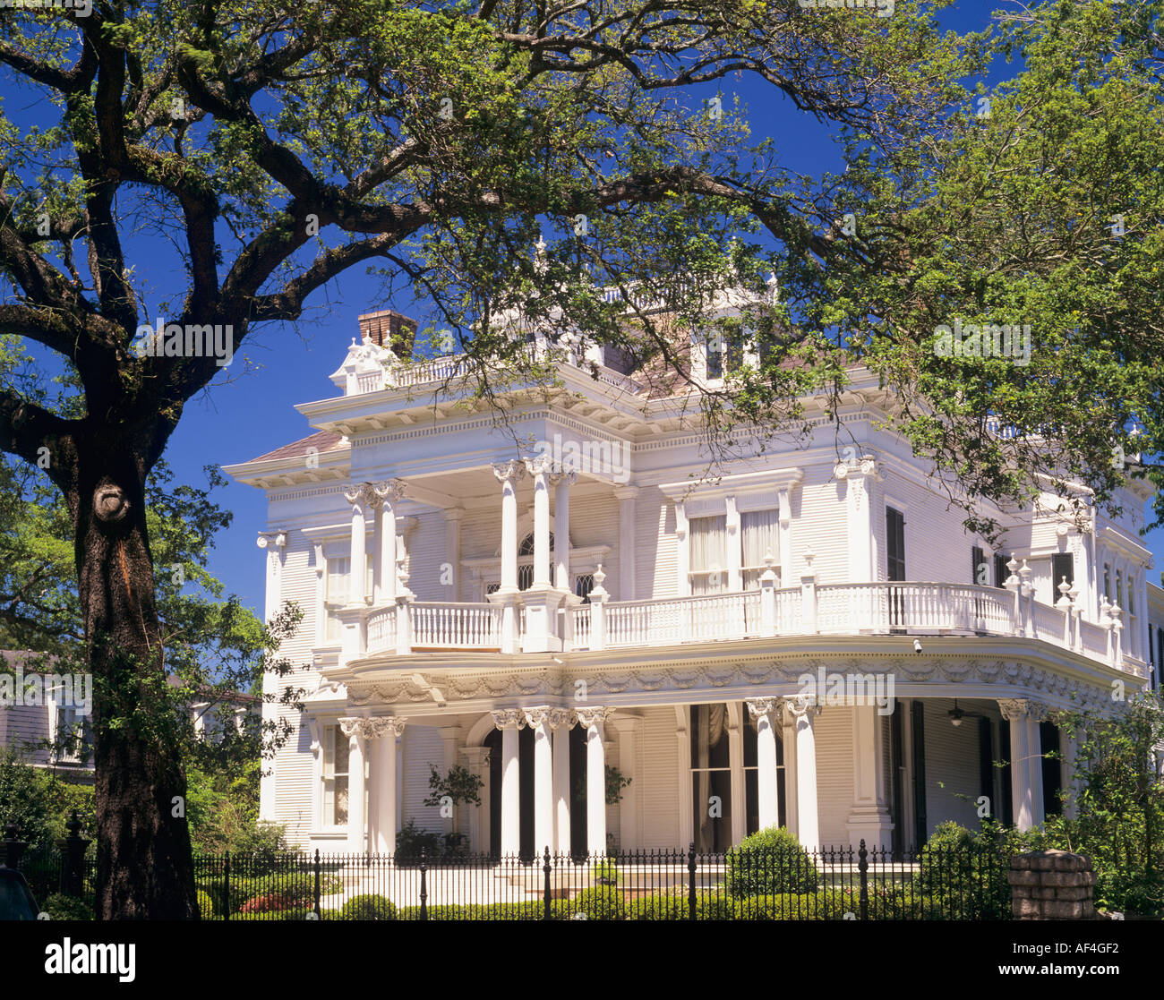 La torta di nozze Casa St Charles Avenue di New Orleans in Louisiana USA Foto Stock