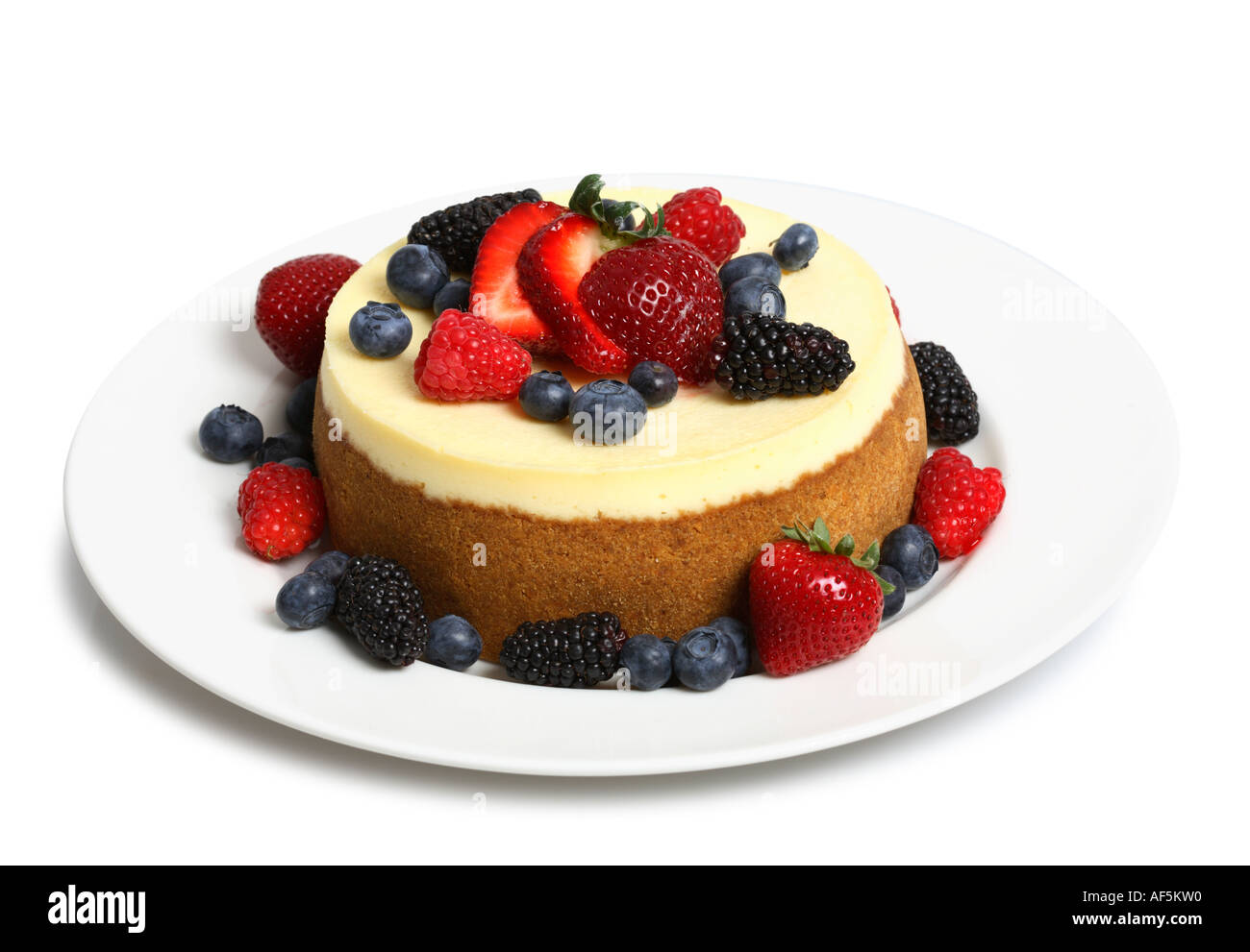 Cheesecake guarnita con frutti di bosco Foto Stock