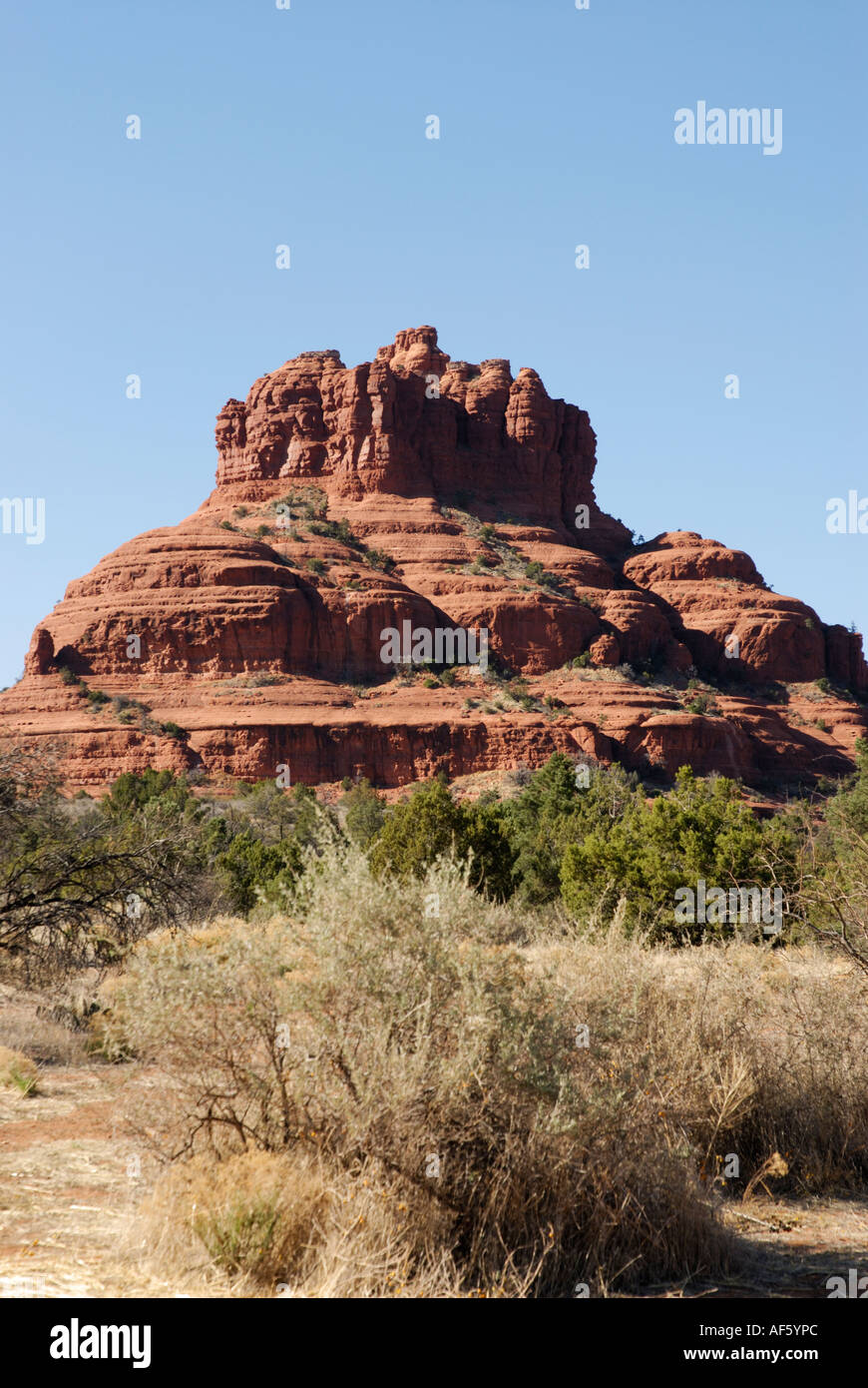 Bell Rock, roccia sedimentaria formazione nella Red Rock Country, Coconino National Forest, vicino a Sedona, in Arizona Foto Stock