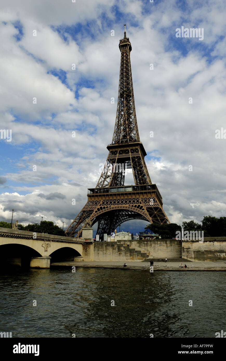 Eifell torre a Parigi - Francia Foto Stock