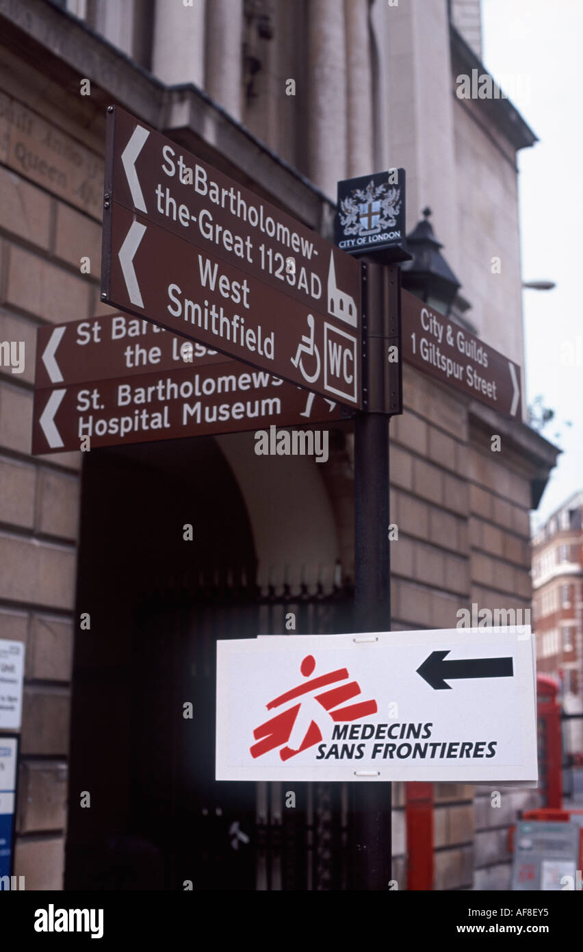 Segno indicante Medecins sans frontieres (Medici senza frontiere) conferenza presso il St Bartholomews Ospedale, City of London Foto Stock