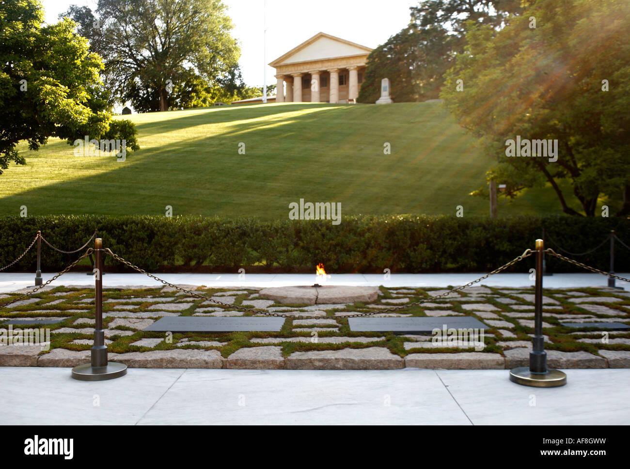 La Fiamma Eterna su John F. Kennedy la tomba di Arlington, Virginia, Stati Uniti d'America Foto Stock