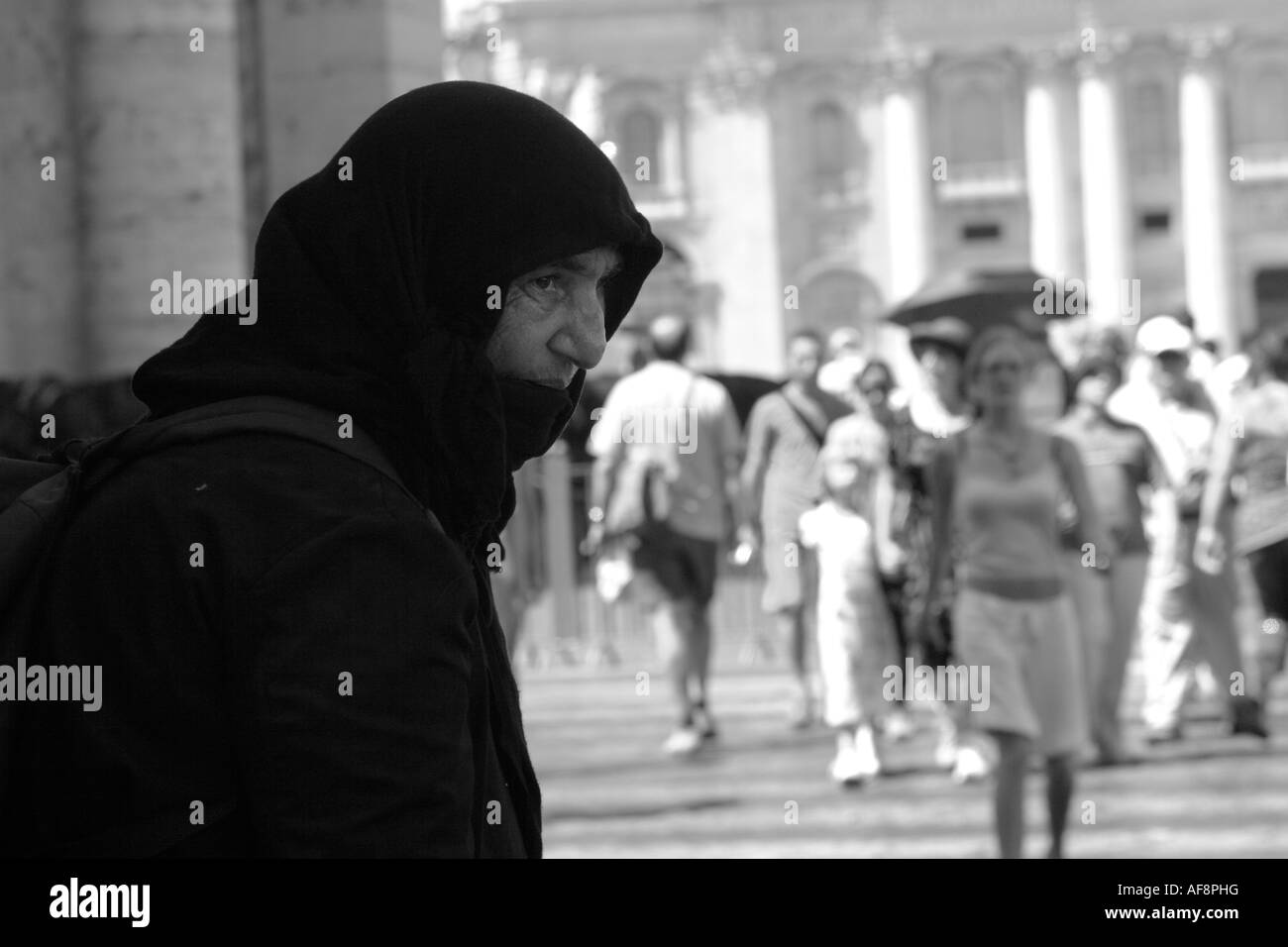 Gypsy accattonaggio in Città del Vaticano Foto Stock