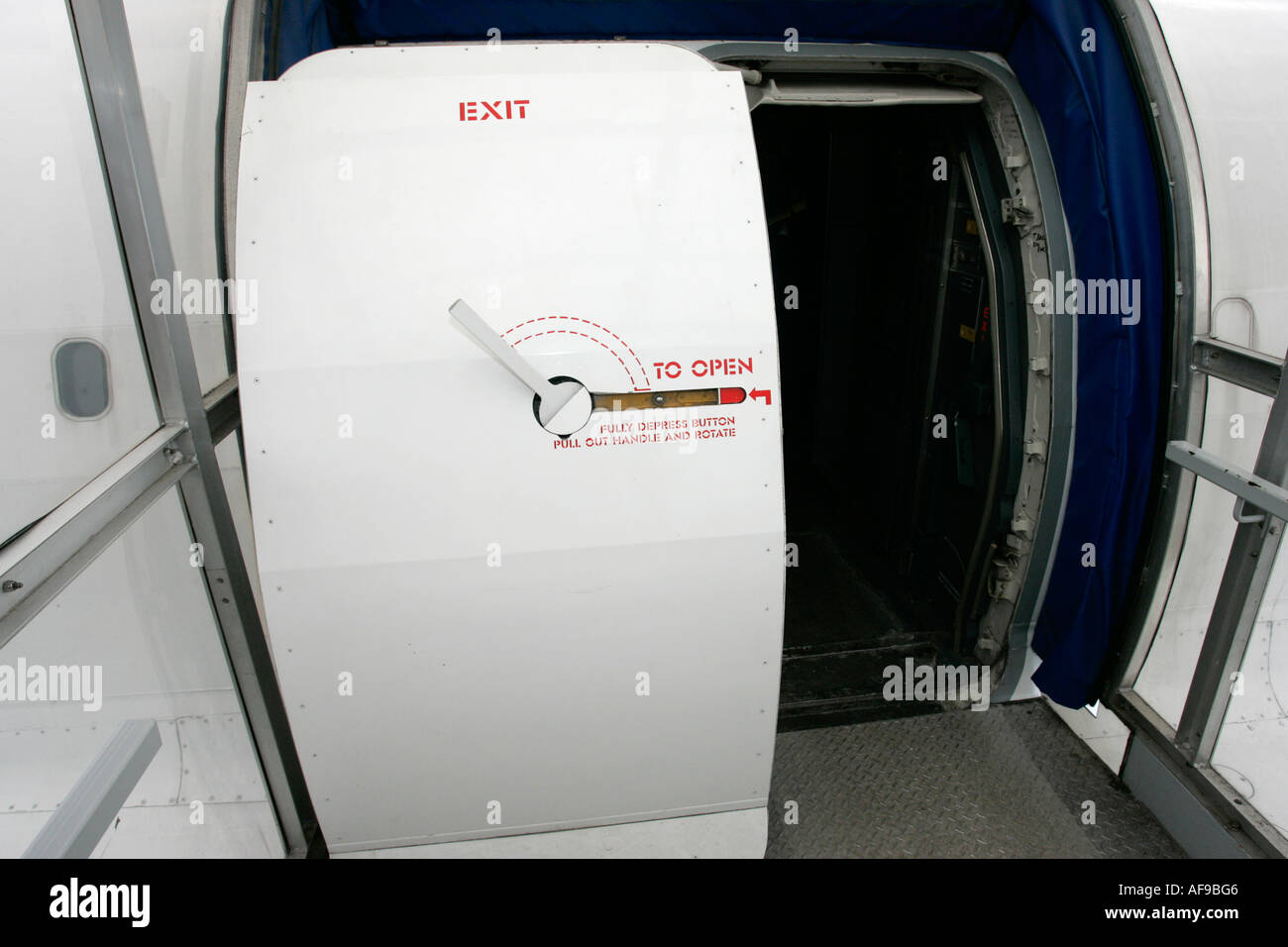 Porta passeggero della British Airways Concorde presentano alla Intrepid Sea Air Space Museum New York City New York STATI UNITI D'AMERICA Foto Stock