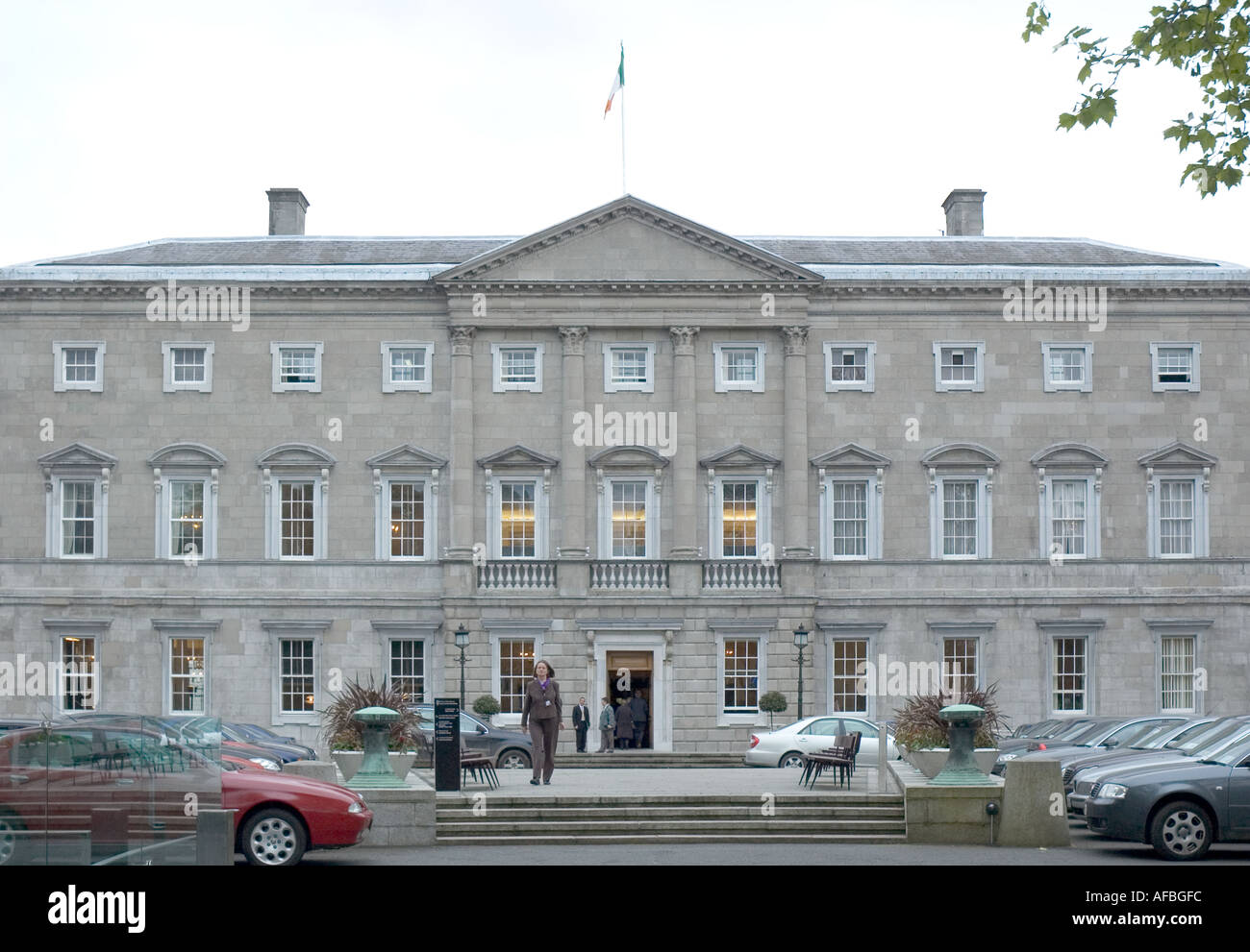 Leinster House a Dublino in Irlanda dove il parlamento irlandese noto come Dail soddisfa Foto Stock