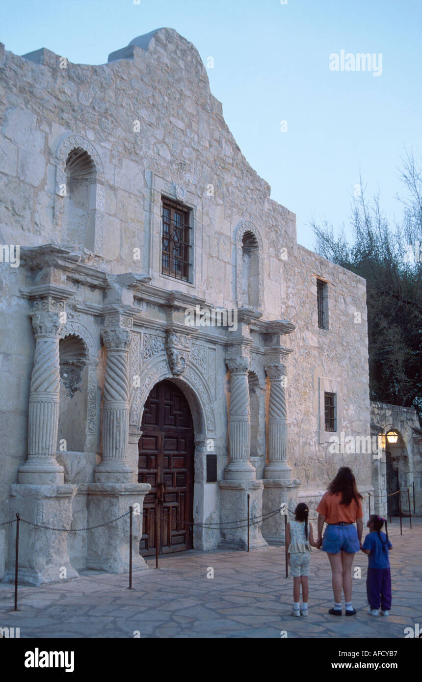 Texas, Lone Star state, il sud-ovest, Bexar County, San Antonio, The Alamo, costruito nel 1718, Texas, Lone Star state, patrioti morti difendere nel 1836, simbolo di libero Foto Stock