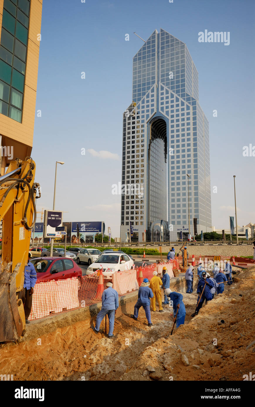 Sito in costruzione su Sheikh Zayed Road, Dubai, Emirati Arabi Uniti Foto Stock