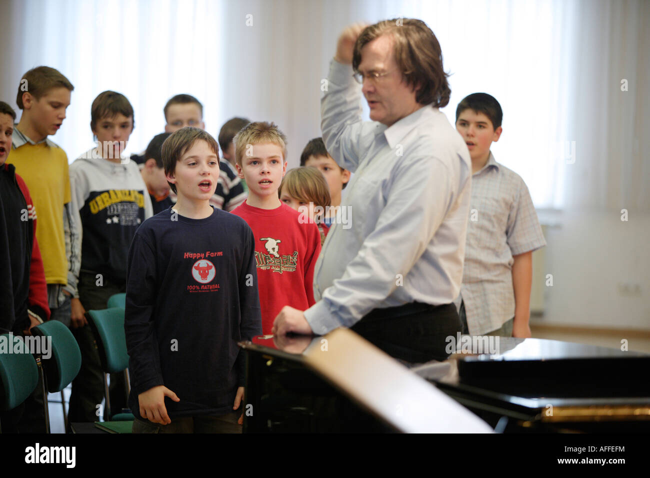 Il cantore Prof Georg Christoph Biller durante una prova nelle Alumnat con il Thomanerchor Foto Stock