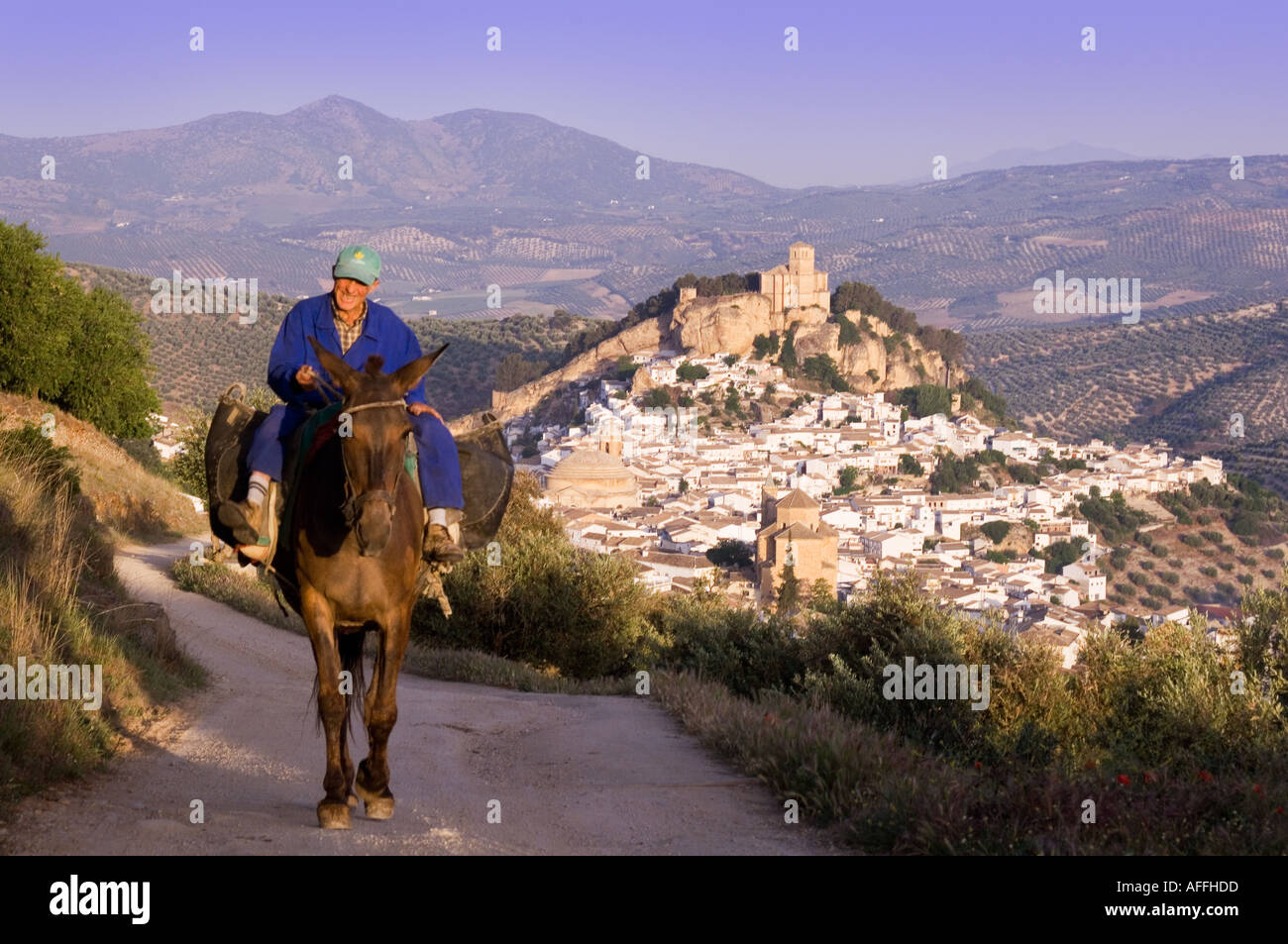 Commuter al villaggio di Montefrio vicino a Granada in Andalusia Spagna Europa Foto Stock