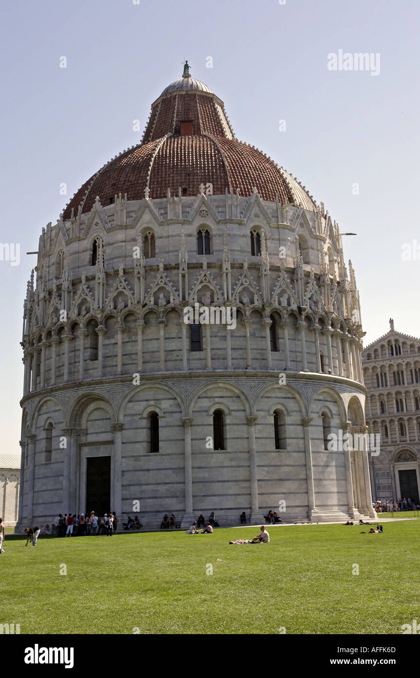 Baptisterium a Pisa Foto Stock