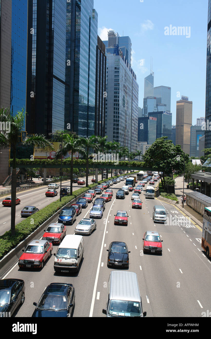 Il traffico in Gloucester road Wanchai Hong Kong Cina Foto Stock