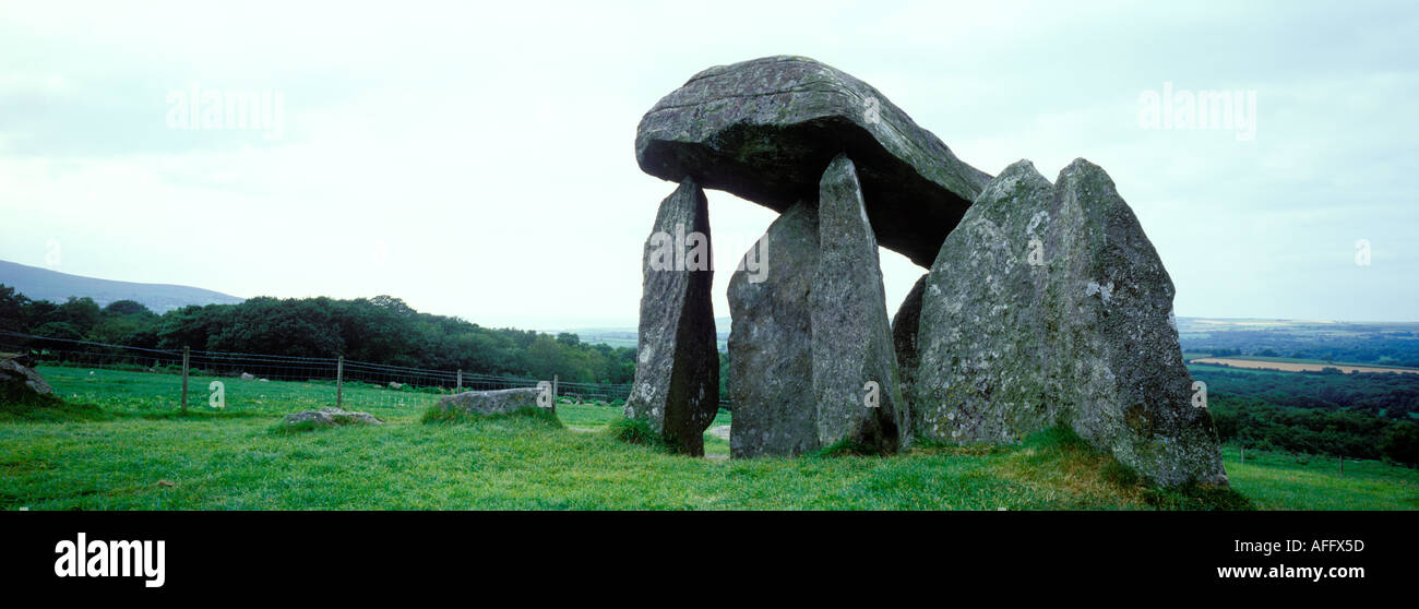 Pentre Ifan una pietra megalitico di camera di sepoltura in Pembrokeshire Wales Uk dating da 3500BC Foto Stock