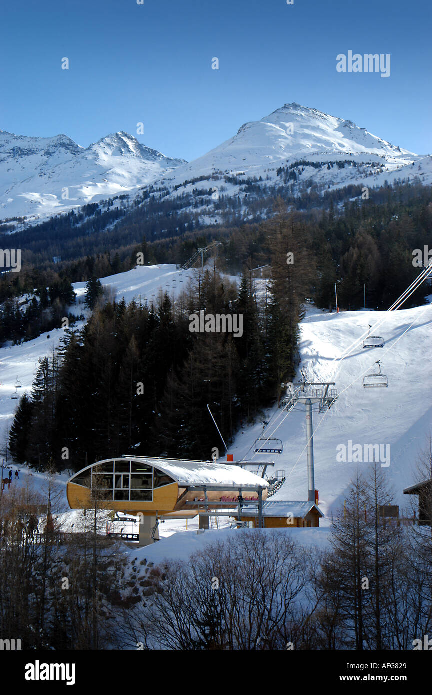 Stazione di sollevamento a Val Cenis, Francia in inverno Foto Stock