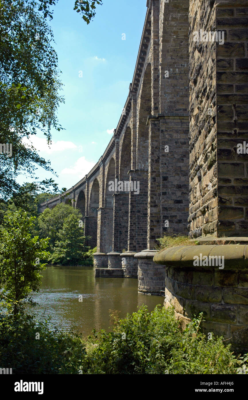 Ponte ferroviario, viadict oltre la Ruhr, costruito 1877-1878, Herdecke, Dortmund, bacino della Ruhr, NRW, - Renania settentrionale - Vestfalia, Germania Foto Stock